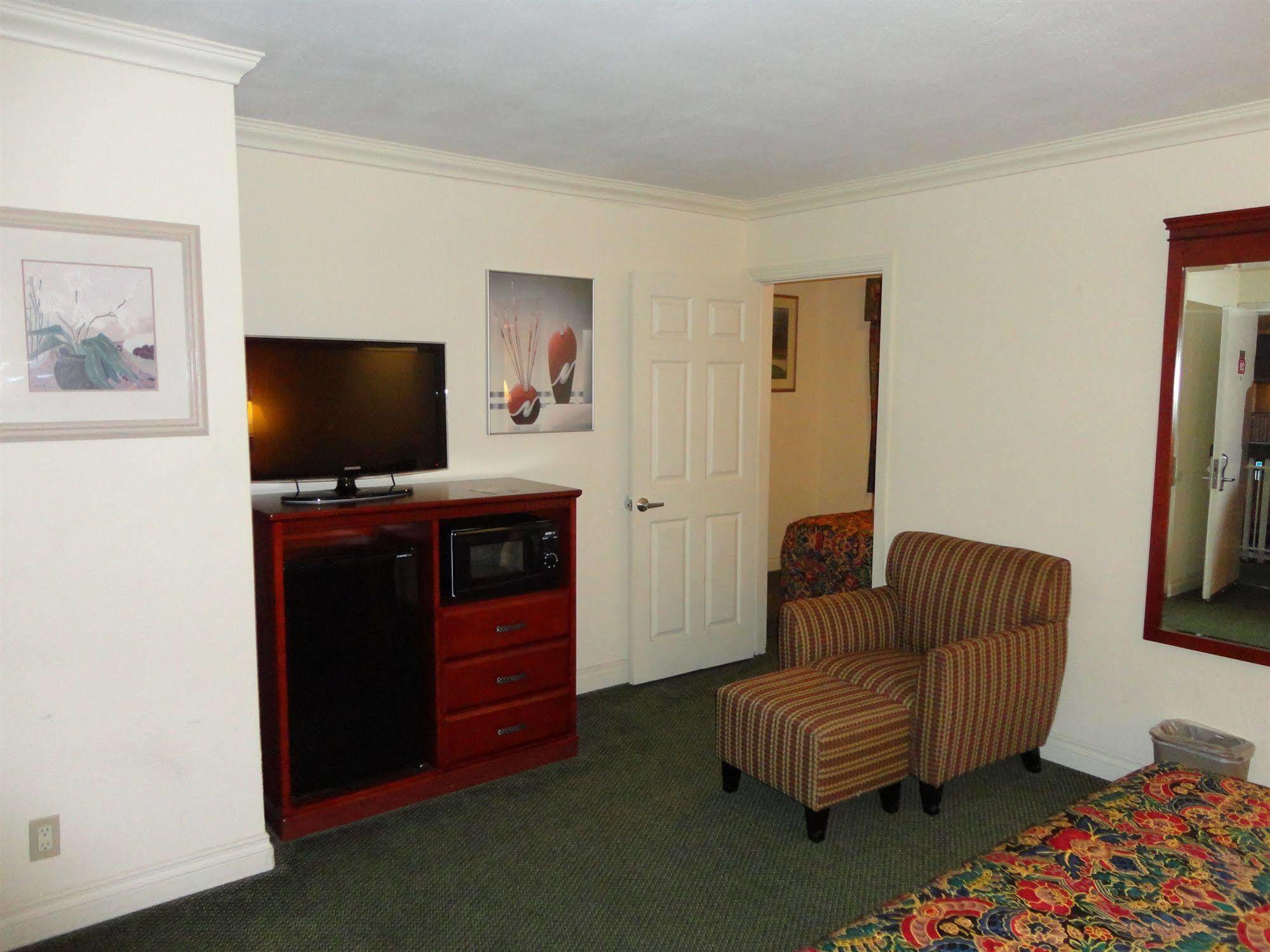 Redondo Inn And Suites Redondo Beach Buitenkant foto
